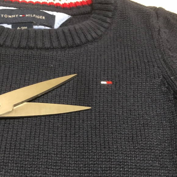6-9m (4/$20) Navy Hilfiger Sweater - Picture 13 of 13